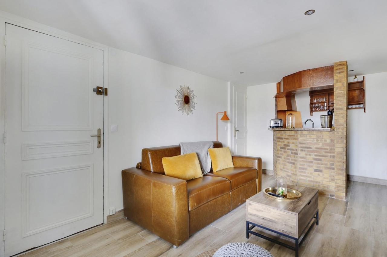 Pick A Flat'S Apartments In Le Marais - Rue Saint Merri Париж Экстерьер фото