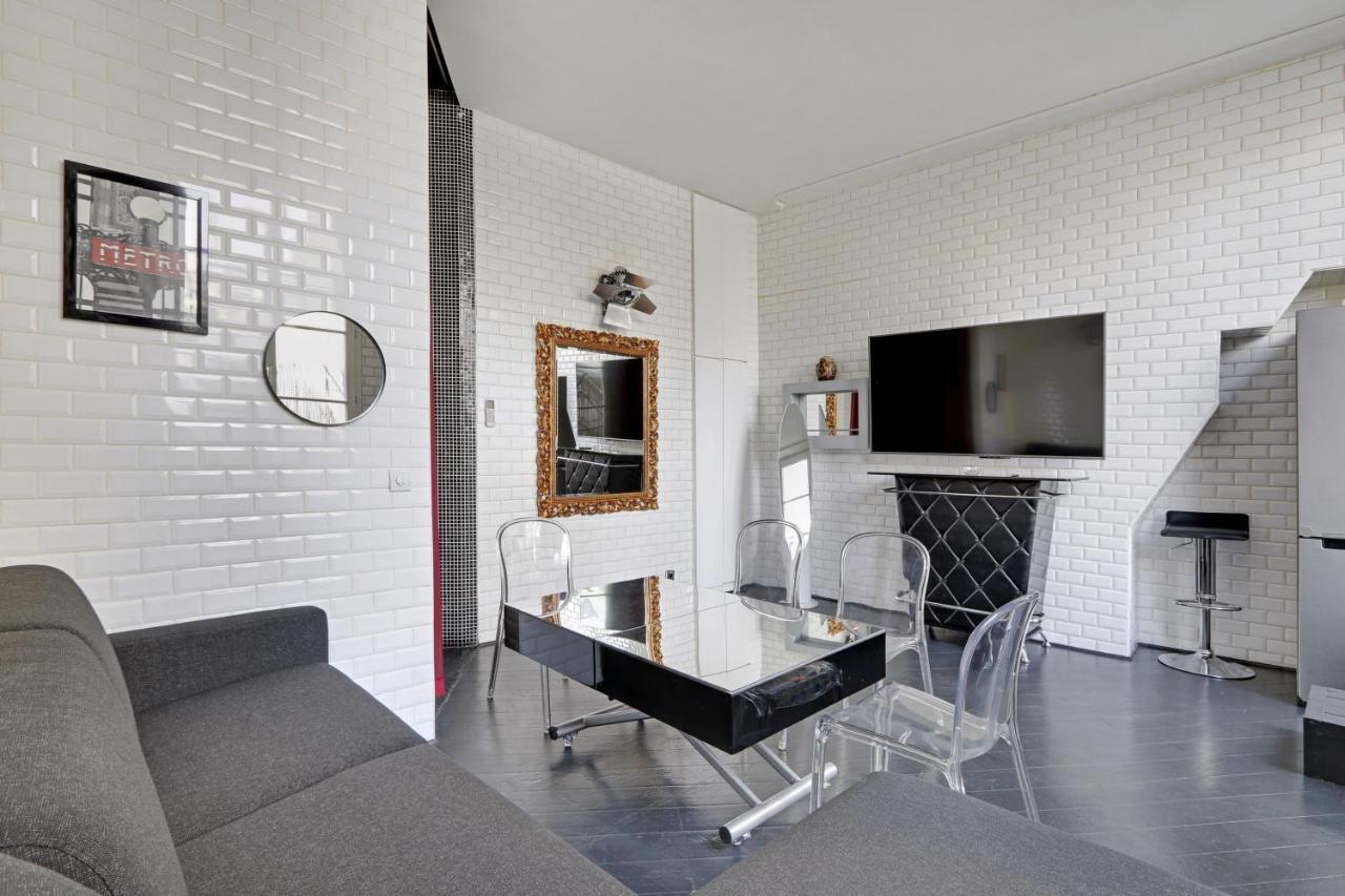 Pick A Flat'S Apartments In Le Marais - Rue Saint Merri Париж Экстерьер фото