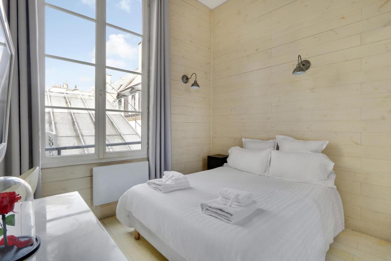 Pick A Flat'S Apartments In Le Marais - Rue Saint Merri Париж Экстерьер фото