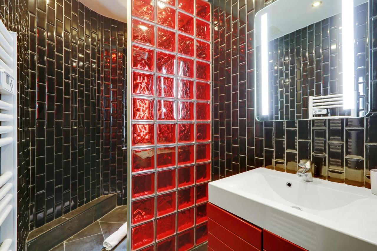 Pick A Flat'S Apartments In Le Marais - Rue Saint Merri Париж Экстерьер фото