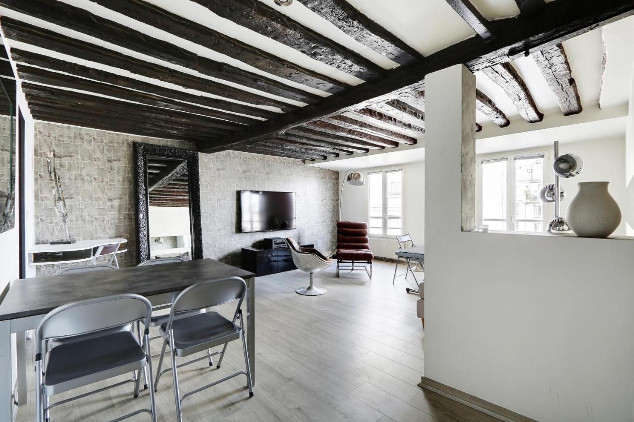 Pick A Flat'S Apartments In Le Marais - Rue Saint Merri Париж Экстерьер фото