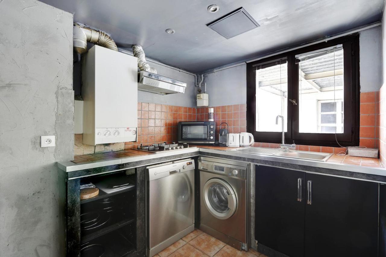 Pick A Flat'S Apartments In Le Marais - Rue Saint Merri Париж Экстерьер фото