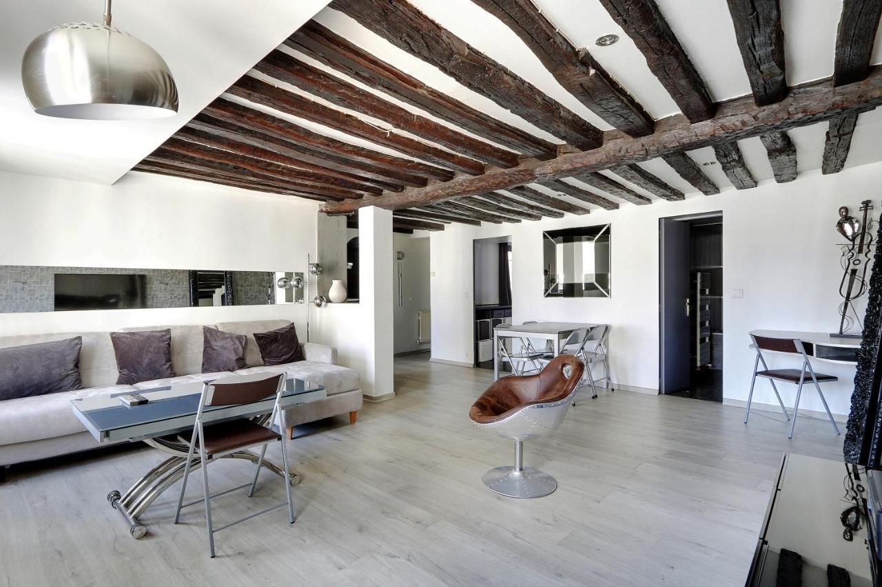 Pick A Flat'S Apartments In Le Marais - Rue Saint Merri Париж Экстерьер фото